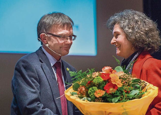 Auf Abschiedstour: Regierungsrat Kaspar Schläpfer mit Susanne Neuenschwander von der Abteilung Energie des Kantons. (Bild: Andrea Stalder)