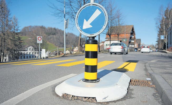 Kantonsstrassen sollen «den Verkehr aufnehmen und durchleiten» &ndash; die verkehrsberuhigte Schützenstrasse in Herisau. (Bild: ua)