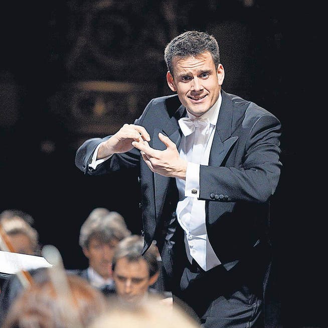 Philippe Jordan hat die Dirigenten- der Solistenkarriere vorgezogen &ndash; weil er es liebt, mit andern Menschen zusammenzuarbeiten. (Bild: leemage/Fred Toulet)