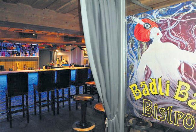 In neues Licht getaucht: Die Bädli-Bar an der Alpsteinstrasse. (Bild: ua)