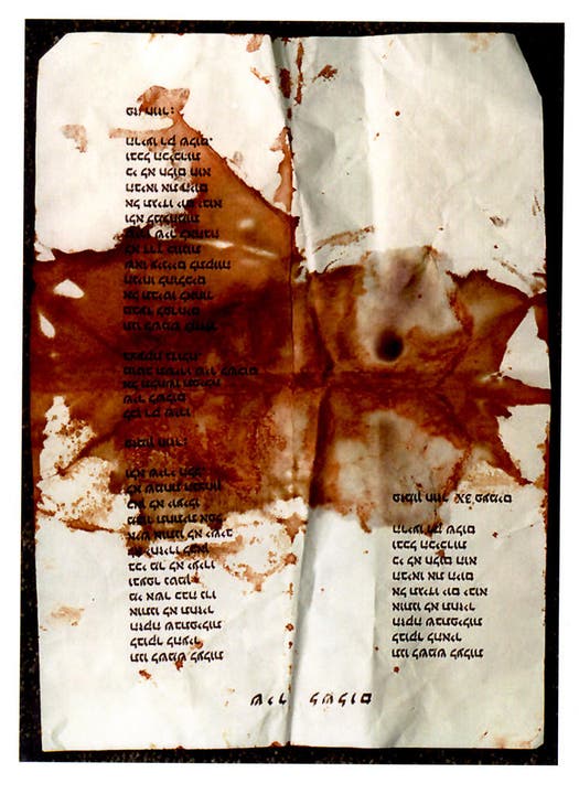 Dieses Blatt Papier befand sich in der Jackentasche Rabins, als dieser ermordet wurde. Die Überschrift sagt "Lied des Friedens". (Bild: Keystone)
