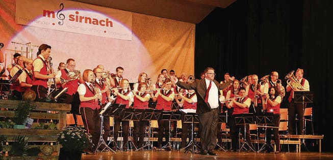 Engagierte Musiker: Die Musikgesellschaft Sirnach bei ihrem alljährlichen Konzert. (Bild: pd)