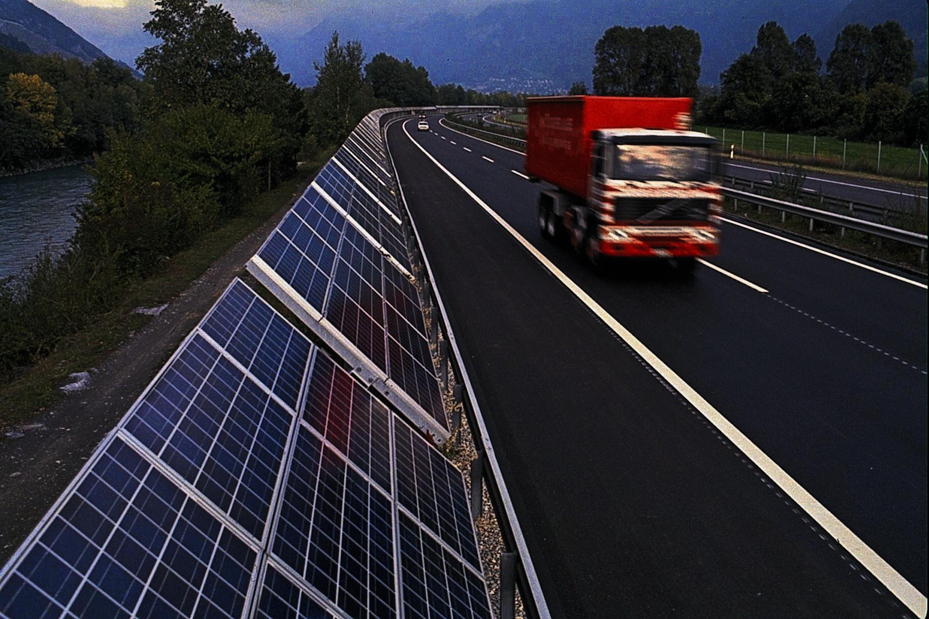 Kaum Strom Von Der Autobahn