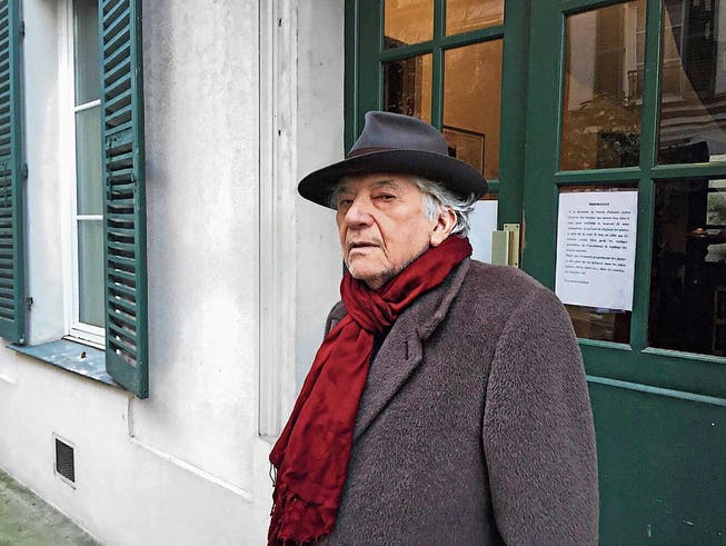 Seit 40 Jahren ist Paul Nizon in Paris zu Hause. Gäbe es einen Paris-Pass, so nähme er ihn gern, sagt er. (Bild: Marie Rauch)