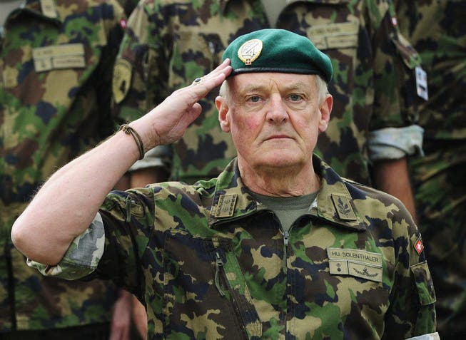 Stand 44 Jahre im Dienst des Militärs: Hans-Ulrich Solenthaler. (Bild: Archiv/Keystone)