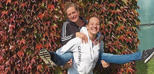Sandra Kellenberger und Livia Roth nach der Meisterschaft. (Bild: PD)