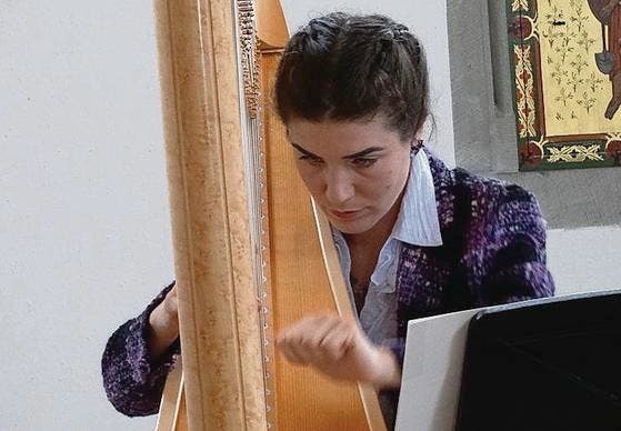 Virtuose Harfenistin: Edmée-Angeline Sansonnens. (Bild: Erwin Schönenberger)