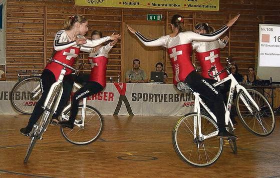 Die talentierten Sirnacher Kunstradfahrerinnen landeten am Swiss Masters auf Platz drei. (Bild: Martin Zuber)