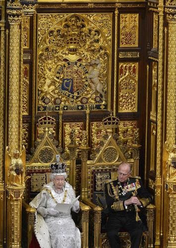 Queen Elizabeth II. ist seit heute die britische Herrscherin mit der längsten Amtszeit. (Bild: Keystone)