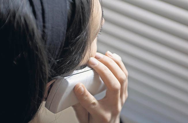 Stalking-Opfer werden häufig von ihren ehemaligen Partnern oder Partnerinnen mit unzähligen Telefonanrufen bedrängt. (Bild: fotolia/Jeremias Münch)