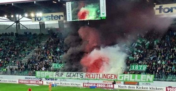Zwischen den Fans des FC St.Gallen und Reutlingen besteht eine Fanfreundschaft. (Bild: zVg.)