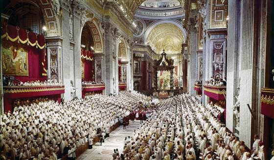 2500 Bischöfe aus aller Welt eröffneten 1962 im Petersdom in Rom das Zweite Vatikanische Konzil. (Bild: ky/MaxPPPP)