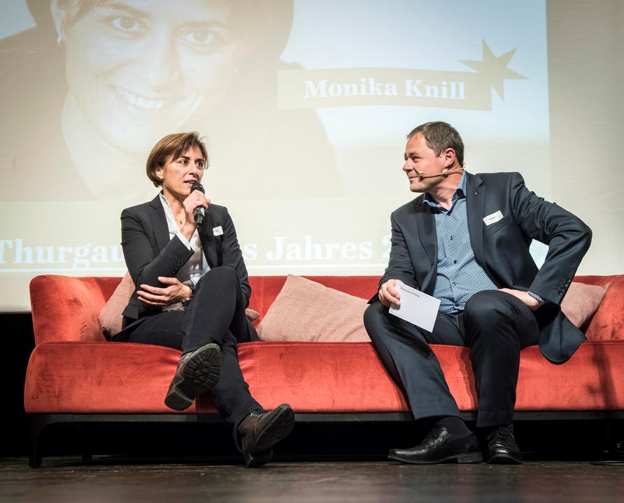 Monika Knill, Thurgauerin des Jahres 2017, im Gespräch mit Chefredaktor David Angst. (Bild: Reto Martin)
