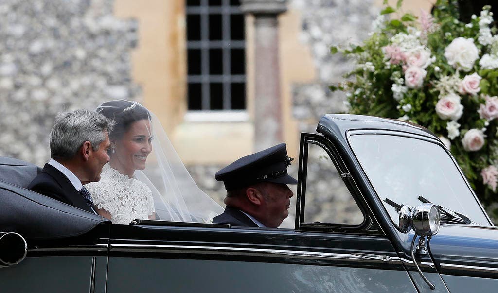 Pippa Middleton in Begleitung ihres Vaters Michael. (Bild: Keystone)