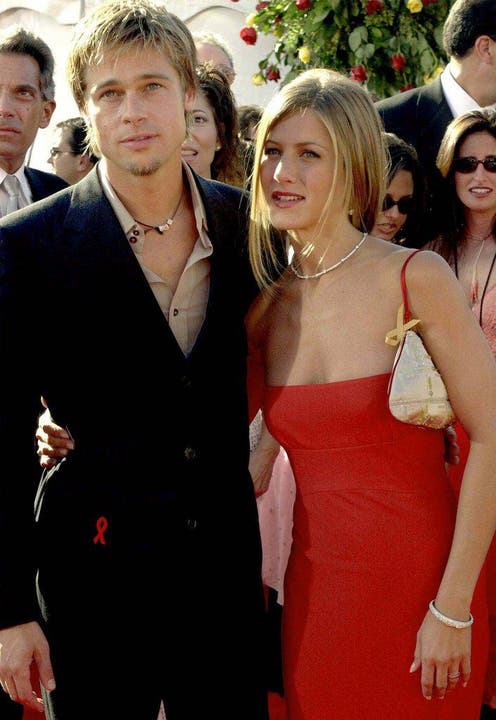 Gleich und gleich gesellt sich gern: Nach der Beziehung mit Gwyneth Paltrow ist Brad Pitt mit Jennifer Aniston liiert und heiratet die Schauspielerin im Jahr 2000. (Bild: Keystone)