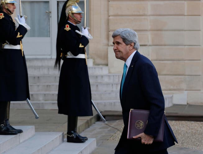 John Kerry bei seiner Ankunft in Paris. (Bild: Keystone)