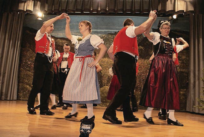 Die Trachtengruppe Nesslau-Neu St. Johann bot einen reichhaltigen Mix an Musik- und Tanzaufführungen.