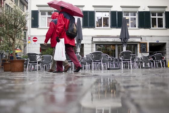 Regen in St.Gallen. (Bild: Urs Jaudas)