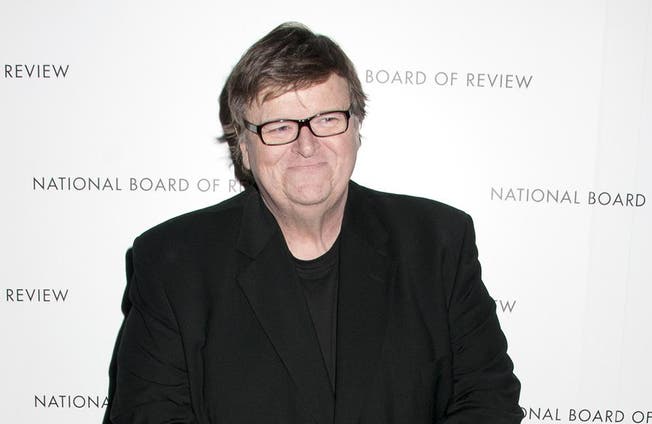 Michael Moore hat in der Vergangenheit mit provokativ recherchierten Dokumentarfilmen von sich reden gemacht. (Bild Bangshowbiz)
