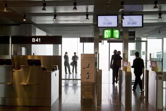 Neues Dock B Am Flughafen Zürich Eröffnet