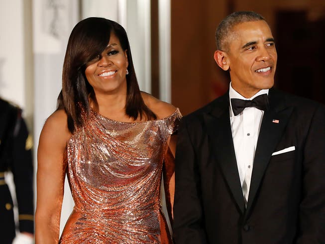 Der ehemalige US-Präsident Barack Obama und seine Frau Michelle steigen als Produzenten bei Netflix ein. (Foto: Pablo Martinez Monsivais/AP Archiv 2016) (Bild: KEYSTONE/AP/PABLO MARTINEZ MONSIVAIS)