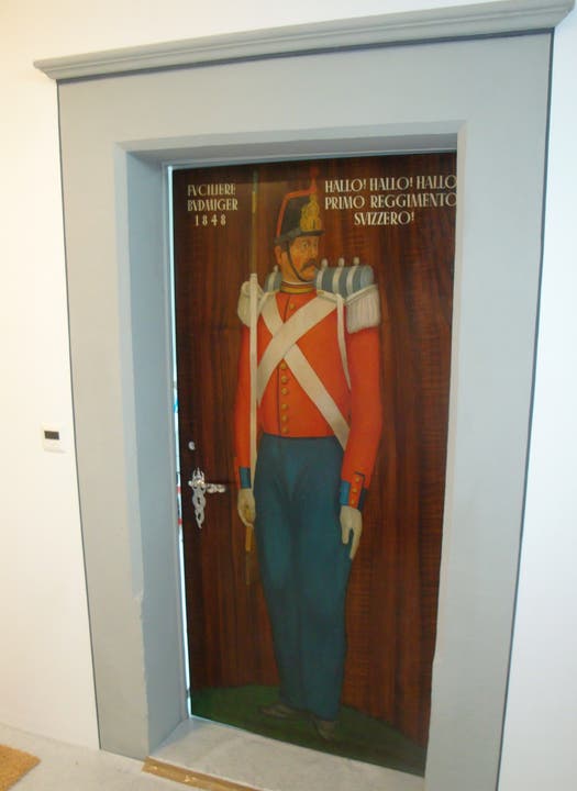 «Fuciliere Budmiger», Symbolbild für die Söldner, die einst für die Luzerner Patrizier in den Krieg zogen. Das Bild ziert eine Türe im Freihof Geissenstein. (Bild: PD)