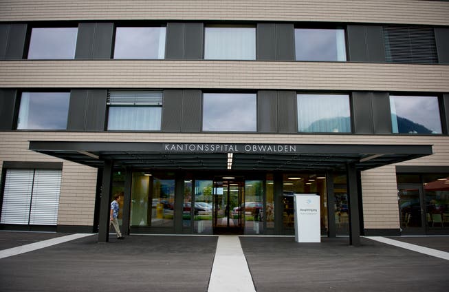 Das Kantonsspital Obwalden in Sarnen. (Bild: Corinne Glanzmann (Sarnen, 20. August 2014))