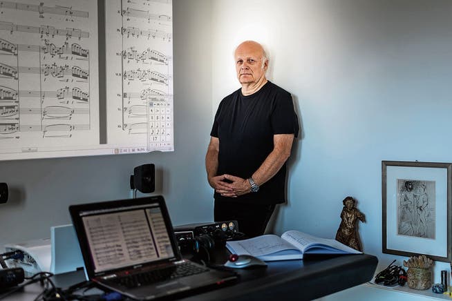 Komponist und Informatiker Christoph Schnell: «Beim Schreiben von Musik kommt das Analytische immer wieder durch.» (Bild: Michel Canonica)