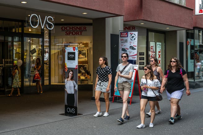 Zu wenig Kunden: Nun stehen die OVS-Läden vor Liquidationsverkäufen. (Bild: Philipp Schmidli)