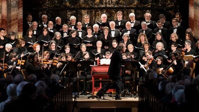 Das Bach Ensemble Luzern spielt in der Franziskanerkirche Luzern. Fotografiert am 11. März 2018. Bild: Boris Bürgisser