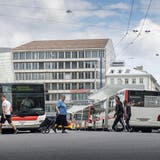 Keine Dieselbusse mehr: Die VBSG wollen bis 2024 ihre ganze Flotte auf elektrischen Betrieb umstellen. (Hanspeter Schiess)