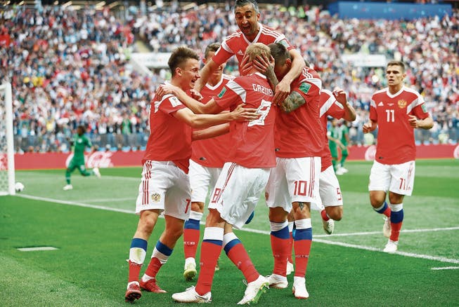 In den ersten beiden WM-Spielen überzeugte Russland mit acht erzielten Treffern. (Bild: Matthias Schrader/AP)