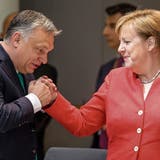 Der ungarische Premierminister Viktor Orbán und die deutsche Kanzlerin Angela Merkel. Bild: Stephanie Lecocq/EPA (Brüssel, 29. Juni 2018)