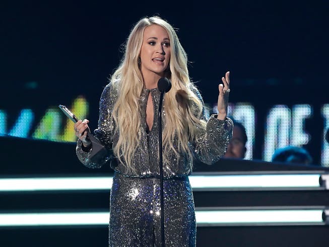 Carrie Underwood hat bei den CMT Music Awards für die besten Country-Musik-Videos einen weiteren Preis gewonnen. (Bild: KEYSTONE/AP/MARK HUMPHREY)