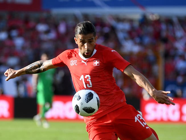 Ricardo Rodriguez sorgte mit dem 1:0 mittels Penalty für ein Schweizer Erfolgserlebnis kurz vor der Pause (Bild: KEYSTONE/TI-PRESS/SAMUEL GOLAY)