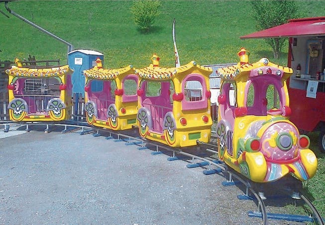 Mit einer solchen Kinder-Eisenbahn kann am Jahrmarkt gefahren werden. (Bild: PD)