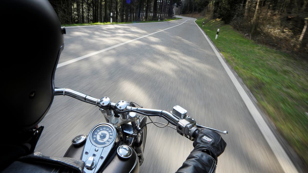 Motorradfahrer ausserorts 60 Stundenkilometer zu schnell unterwegs Motorradfahrer ausserorts 60 Stundenkilometer zu schnell unterwegs