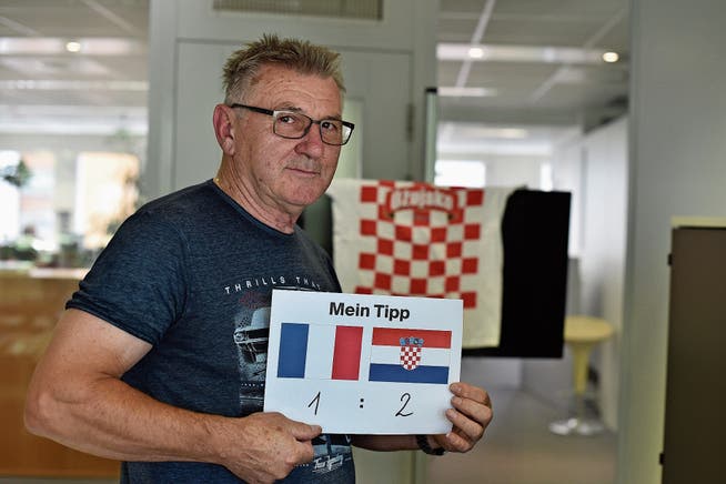 Mato Topic wohnt seit 1980 in Buchs. Für ihn ist klar, dass am Sonntag seine Kroaten gewinnen werden. (Bild: Heini Schwendener)