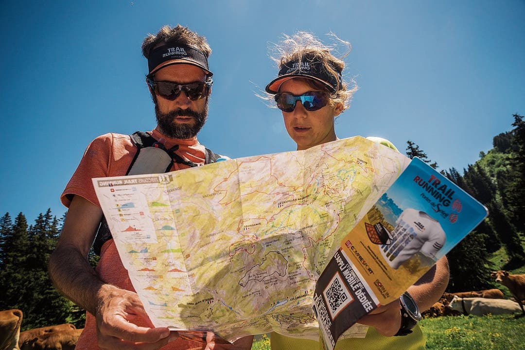 Fit mit Karte: Das Feriengebiet wartet mit Trails für Läufer und Biker auf – und mit den nötigen Infos. (Bild: Marc Daviet)