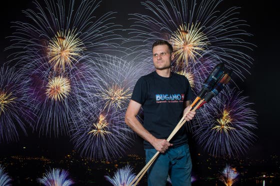 Feuerwerk Droht Das Aus Luzerner Firma Bleibt Auf Raketen Sitzen