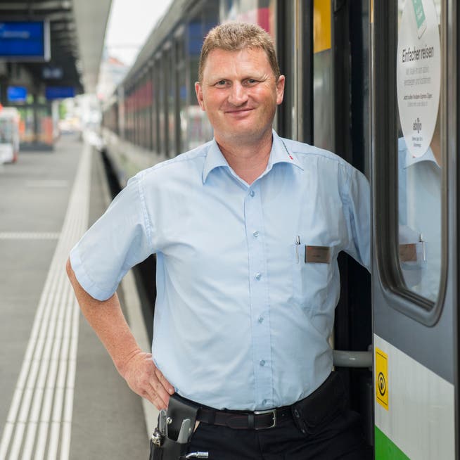 Andreas Lutz ist Zugbegleiter aus Leidenschaft. (Bild: Urs Bucher)