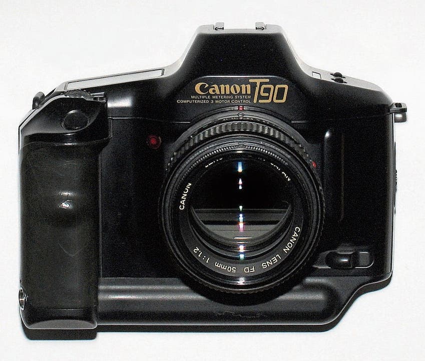 Die Spiegelreflexkamera Canon T90. (Bild: Wolfgang Thannerle)