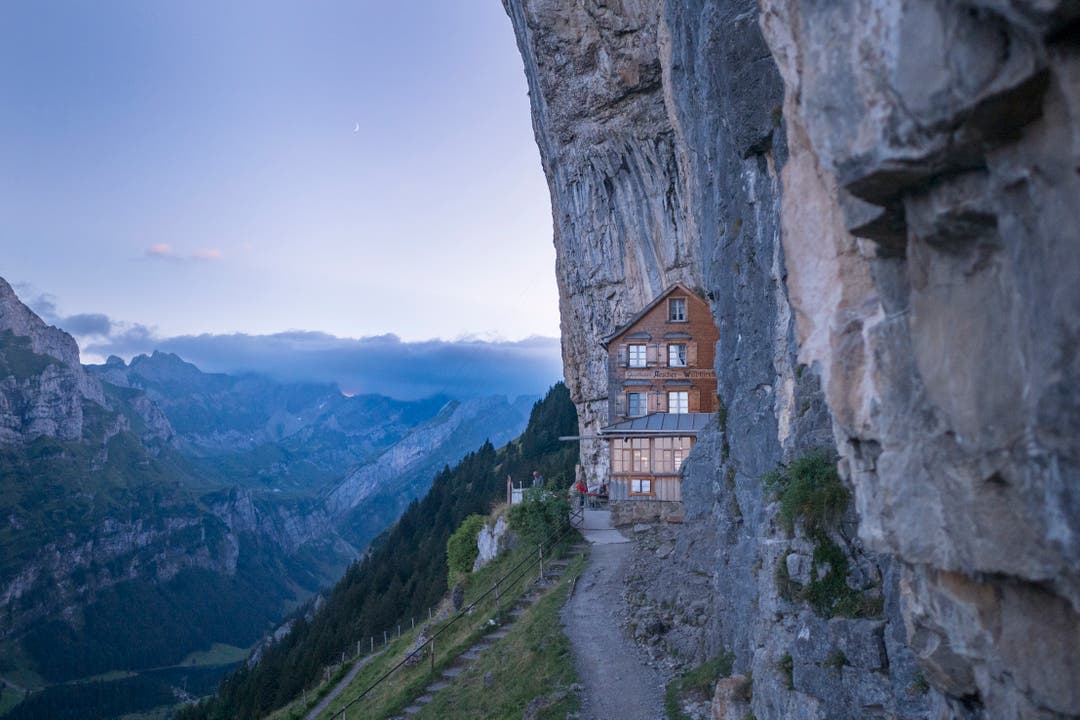 Das Berggasthaus Aescher-Wildkirchli unterhalb der Ebenalp. (Bild: Benjamin Manser)
