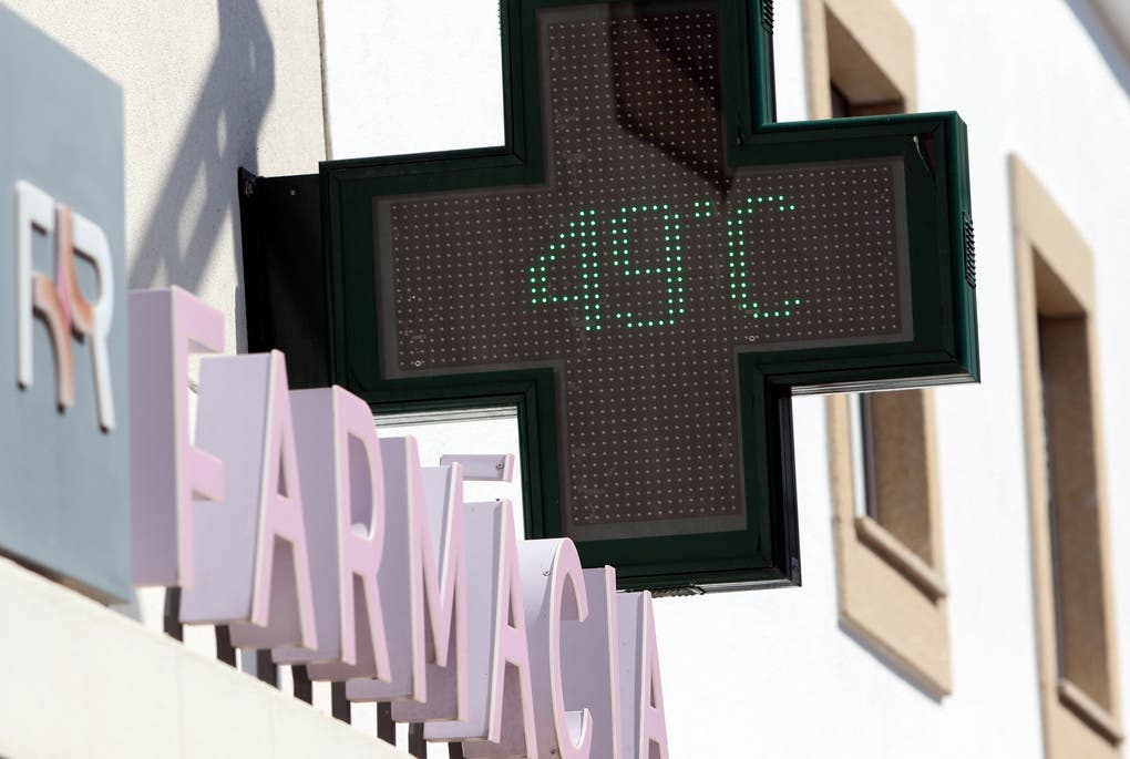 In Portugal steigt das Quecksilber auf fast 50 Grad. (Bild: Keystone)