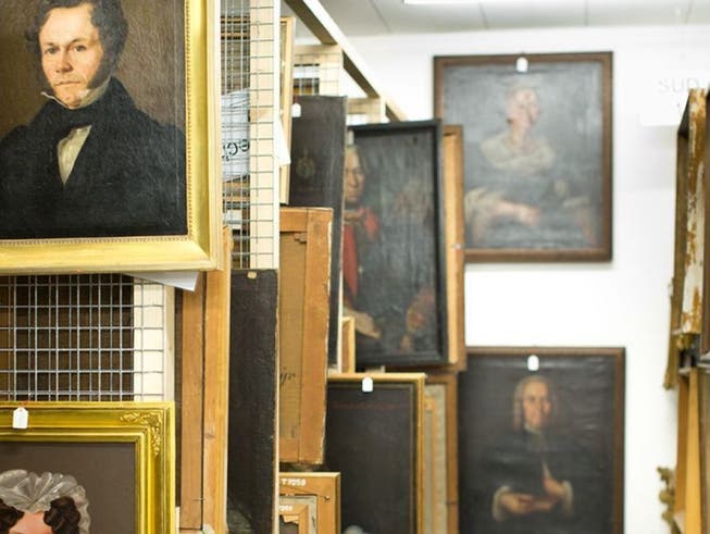 35'000 Objekte lagern im Archiv des Historischen Museums Thurgau. Jedes einzelne muss von den möglicherweise vorhandenen Asbest-Fasern gereinigt werden. (Bild: Historisches Museum Thurgau)