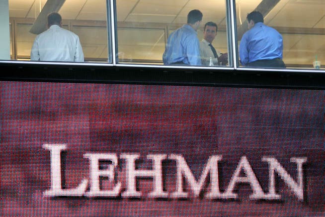 Mitarbeiter im Lehman-Brothers-Büro in New York am 16. September 2008. (Bild: KEYSTONE/AP Photo/Mary Altaffer)