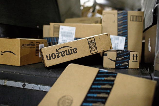 Amazon erweitert sein nationales wie internationales Portfolio abseits des Paketversands laufend. (Bild: Archivbild: P. Semansky/Keystone (Louisville/USA, 20. November 2)