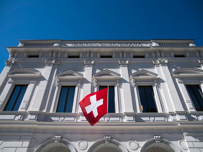 Ein Berufsmilitär der Schweizer Armee steht wegen des Vorwurfs der versuchten Widerhandlung gegen das Kriegsmaterialgesetz vor dem Bundesstrafgericht. (Bild: KEYSTONE/TI-PRESS/ALESSANDRO CRINARI)