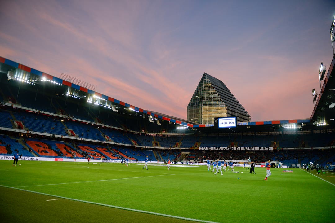Abendstimmung im Stadion St. Jakob-Park in Basel. (Bild: Daniela Frutiger/freshfocus)
