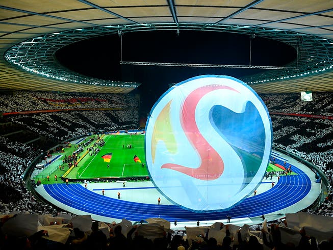 Favorit für die EM 2024: Deutschland mit dem Olympiastadion in Berlin (Bild: KEYSTONE/AP dpa/SOEREN STACHE)